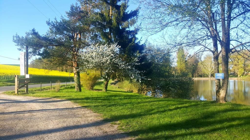 Camping De La Reuille Flere-la-Riviere Dış mekan fotoğraf